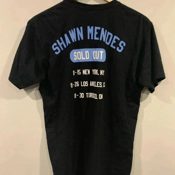 Shawn Mendes SOLD OUT Tour Concert T-Shirt - Picture 2 of 7